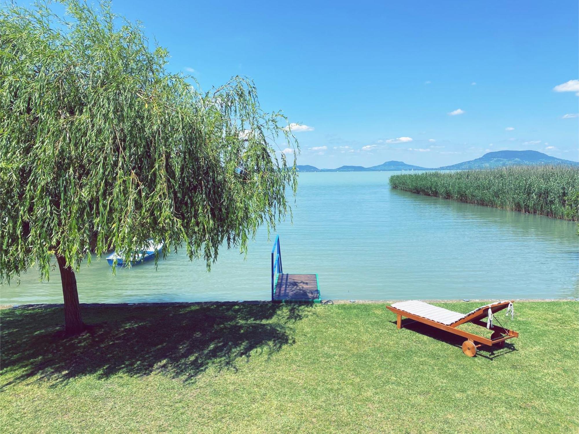 Balaton A Kertben - Balaton In The Garden - Beachfront Houses With Beautiful View, Private Beach Balatonfenyves Dış mekan fotoğraf